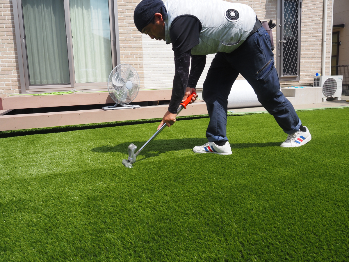 高岡建材 天橋立店の【サッカーの練習用に⚽】人工芝施工の施工前の写真3