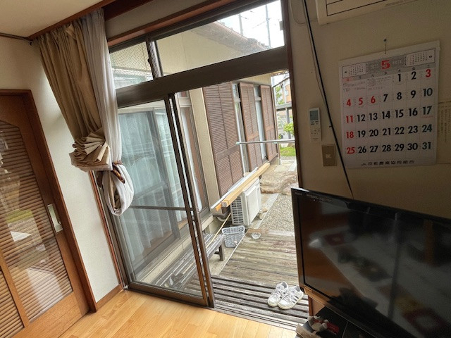 高岡建材 天橋立店の【住まいの断熱力アップ🔥】インプラス取り付け工事の施工前の写真1