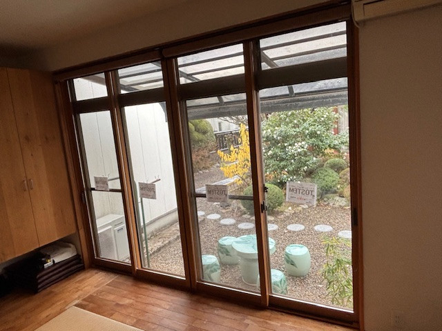 高岡建材 天橋立店の【先進的窓リノベ】インプラスの取り付け工事の施工後の写真1