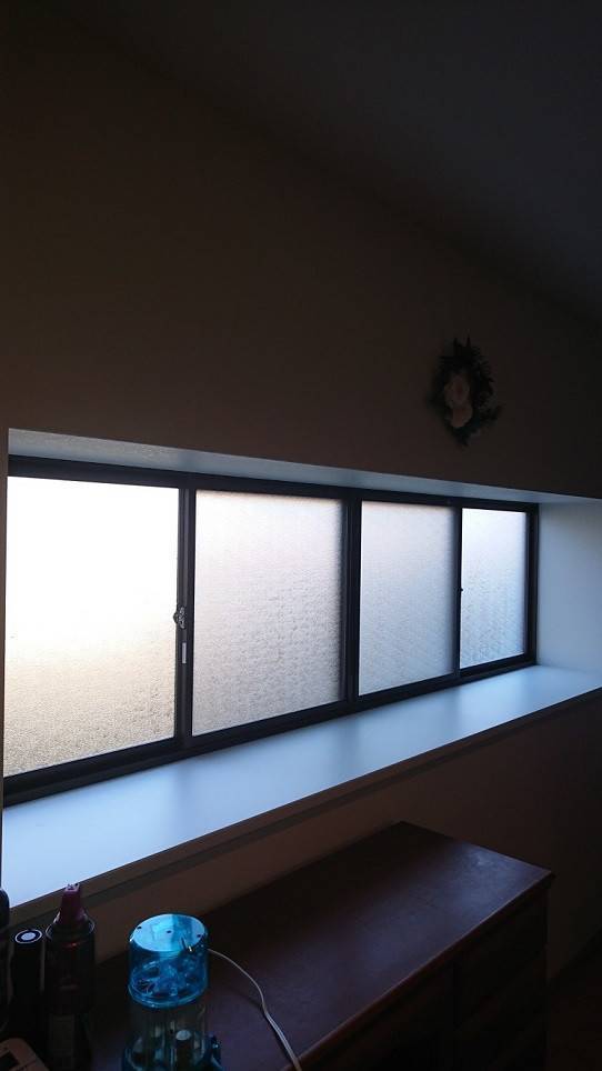 バンダイトーヨー住器の１dayリフォーム『LIXIL／内窓インプラス』の施工前の写真2