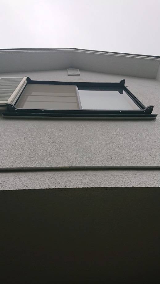 バンダイトーヨー住器の窓シャッター取付の施工前の写真1