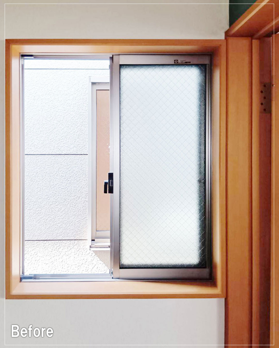 バンダイトーヨー住器の【横浜市】🐤１dayリフォーム🐸内窓設置：インプラスの取付工事を行いました。の施工前の写真1