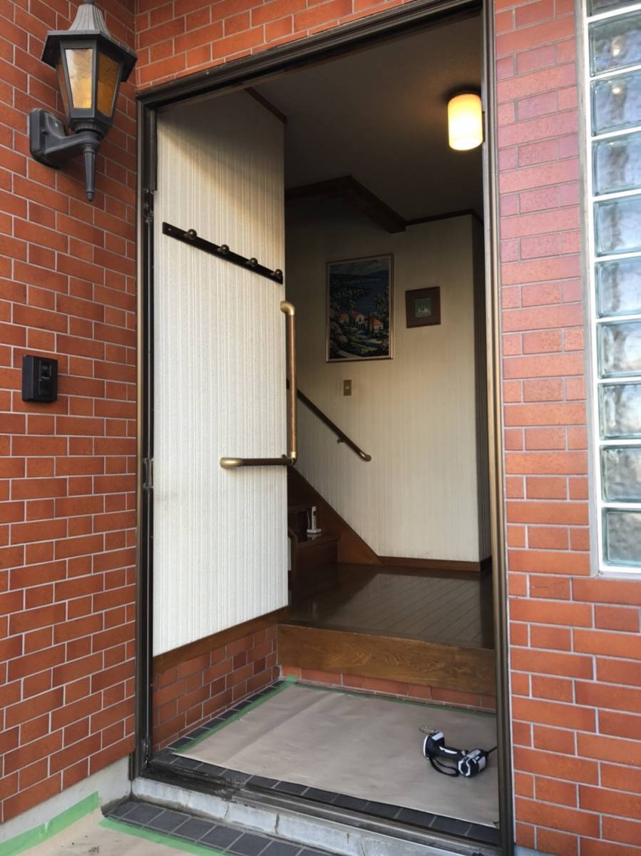 バンダイトーヨー住器の町田市のお客様で玄関ドアを新しくしましたの施工後の写真1