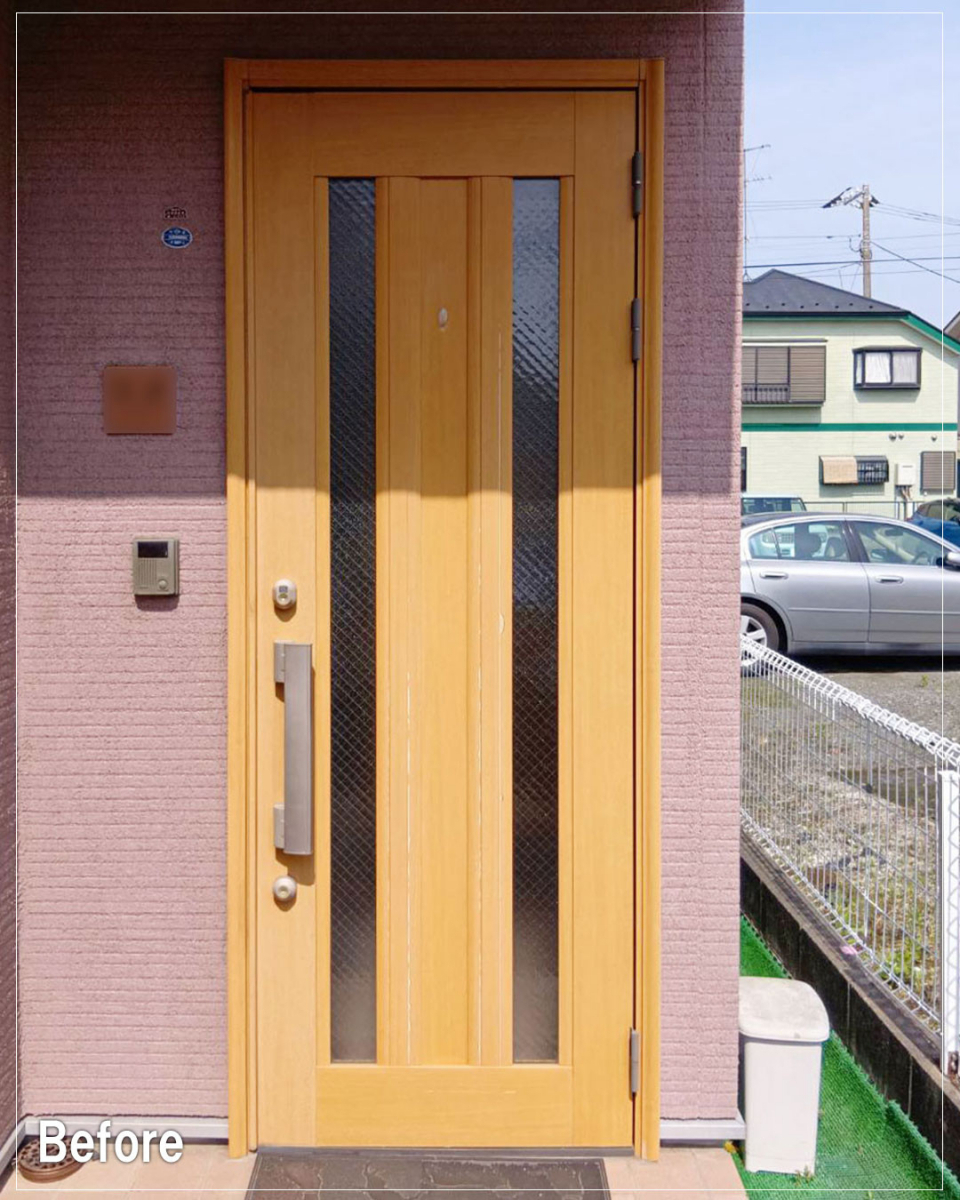 バンダイトーヨー住器の【横浜市】🐤１dayリフォーム🐸玄関ドア取替工事を行いましたの施工前の写真1
