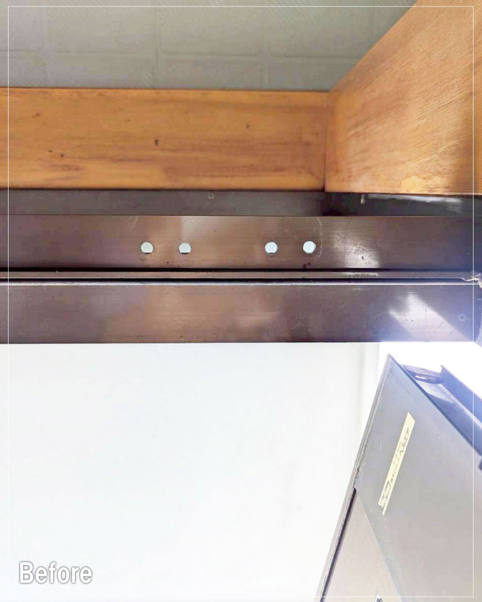 バンダイトーヨー住器の【横浜市】🐤部品交換🐸勝手口ドアクローザー交換工事を行いました。の施工前の写真2