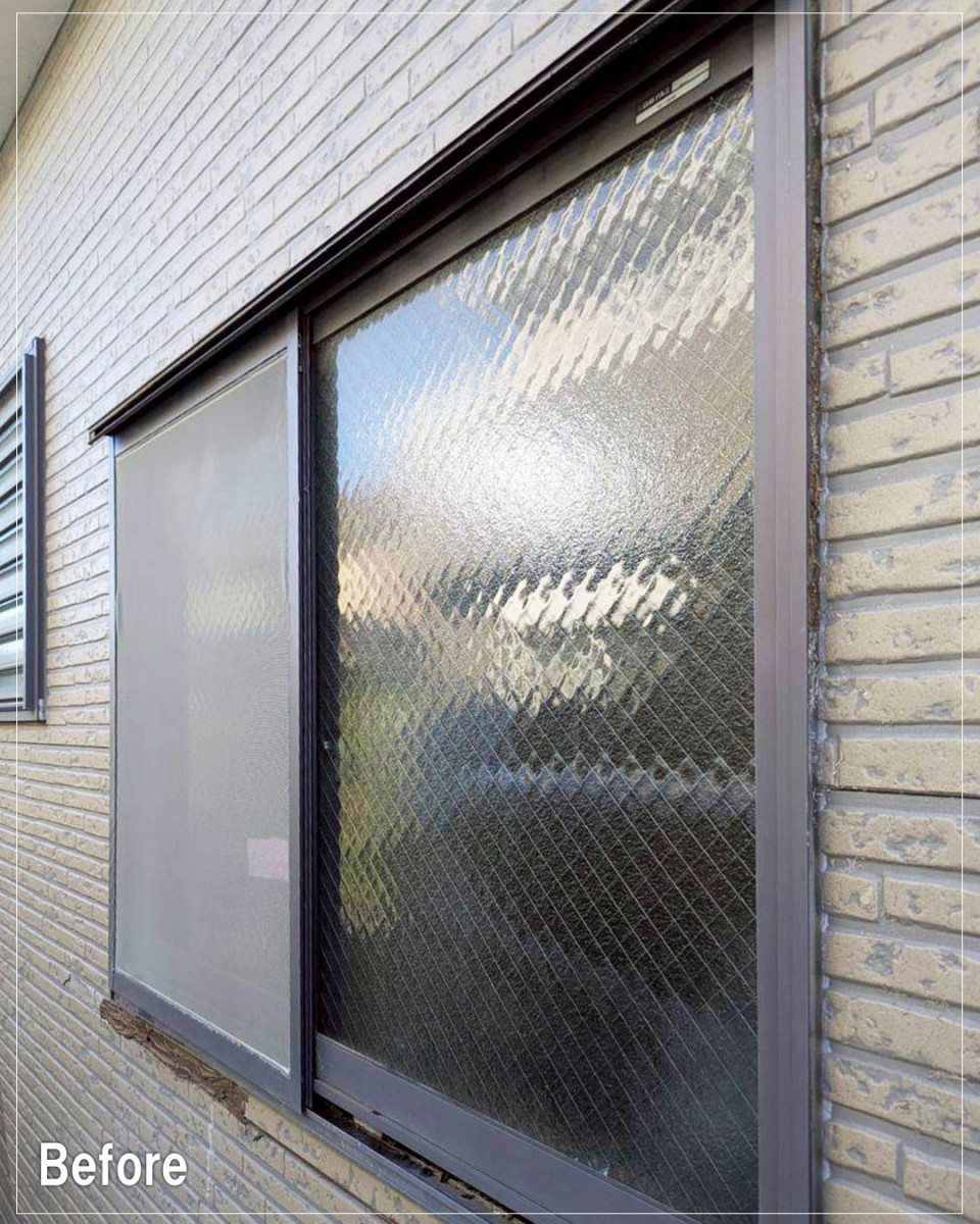 バンダイトーヨー住器の【大和市】🐤１dayリフォーム🐸格子⇒目隠し交換工事を行いましたの施工前の写真2