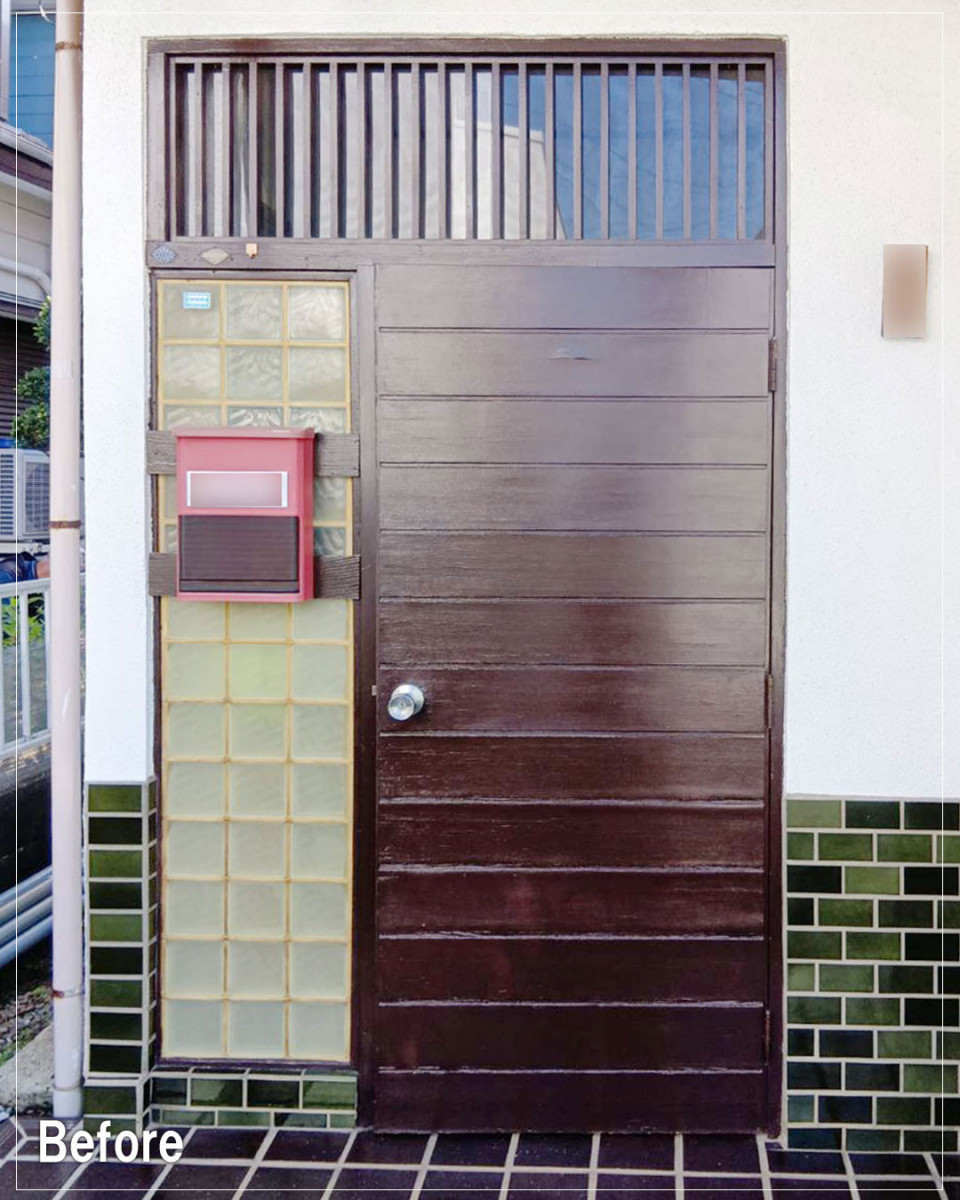 バンダイトーヨー住器の【大和市】🐤１dayリフォーム🐸玄関ドア取替工事を行いましたの施工前の写真1