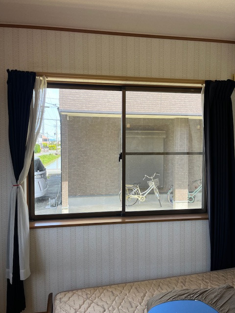 IRワタナベの【施工事例】磐田市でおしゃれで快適な内窓リフォーム!補助金も活用でお得に実現🎉の施工前の写真2