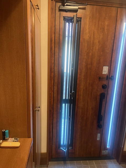 IRワタナベのFamiロックで玄関がスマートに!電気錠付きドアで暮らし快適の施工後の写真1