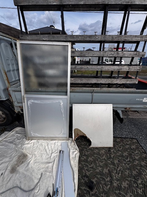 ＩＲワタナベの小動物の侵入を防ぐ！劣化した物置の腰パネルを交換の施工後の写真1