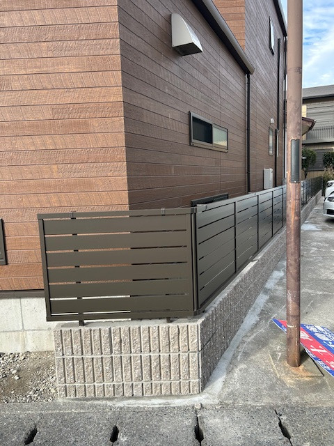 ＩＲワタナベの補助金で浮いた費用で実現！リフォーム住宅にフェンスを新設して安心・快適にの施工後の写真1