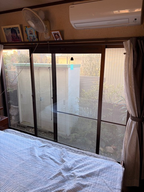 ＩＲワタナベの1か所でも高額補助！内窓（Sグレード）で快適＆省エネを実現した施工事例の施工前の写真1