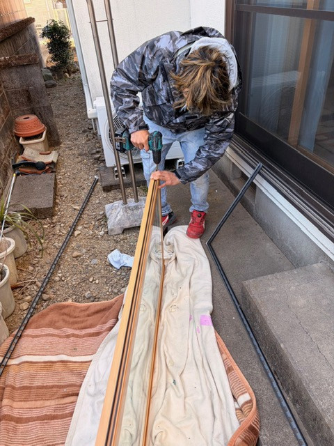 ＩＲワタナベの10年前に設置した内窓のガラス割れを交換｜熱割れ原因と正しい対策の施工前の写真2