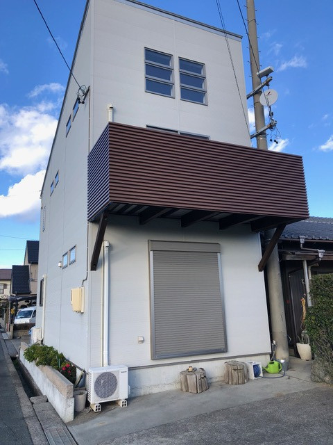 ＩＲワタナベの木製バルコニーの腐食を補修！安心して使える快適空間へ再生の施工後の写真1