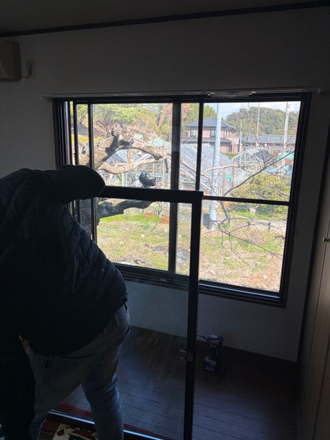 ＩＲワタナベの洋室の寒さ対策に内窓を設置。断熱・防音効果で快適な住まいへの施工前の写真3