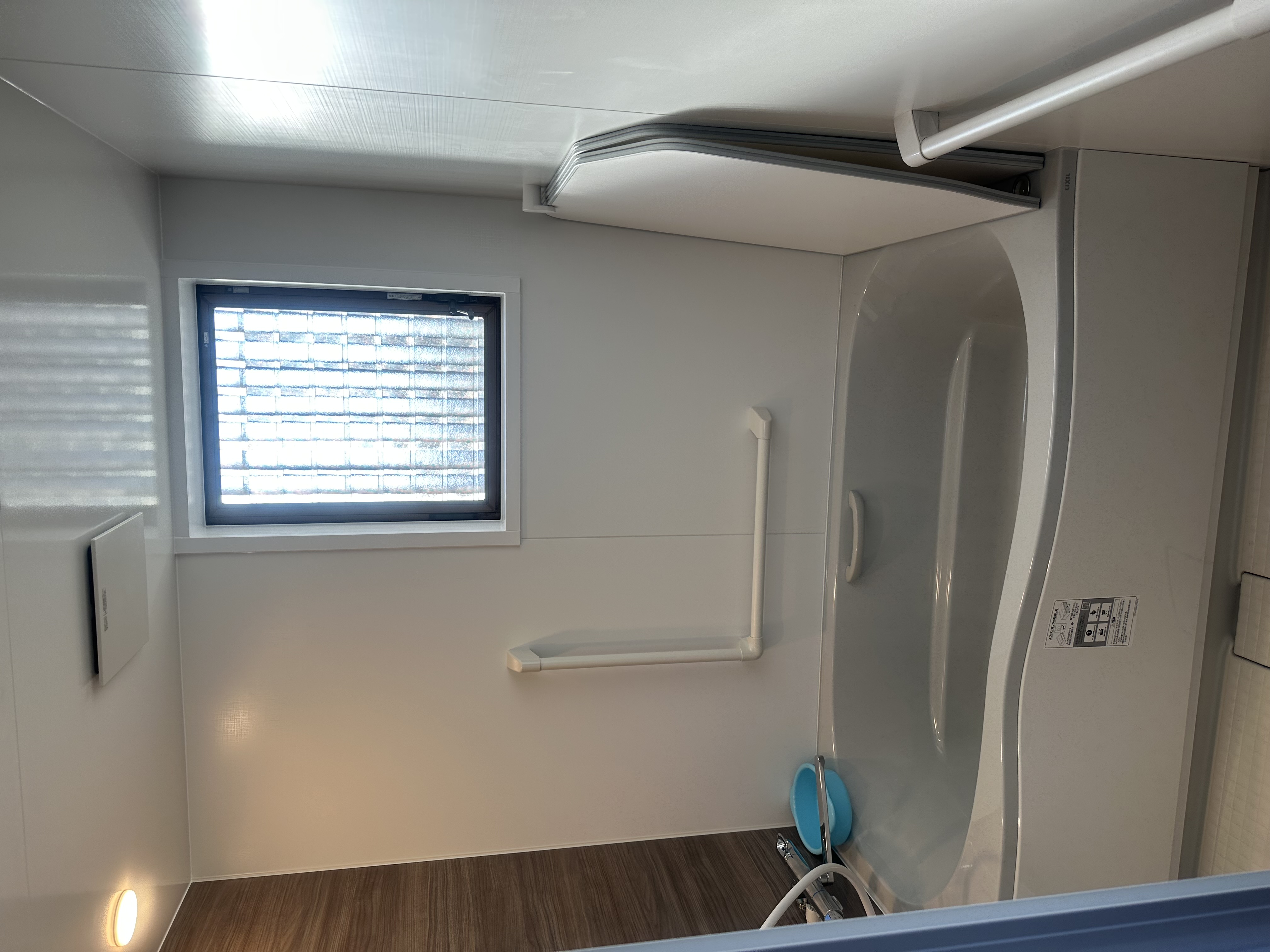 まるやの浴室引戸が壊れてしまい…の施工事例詳細写真1