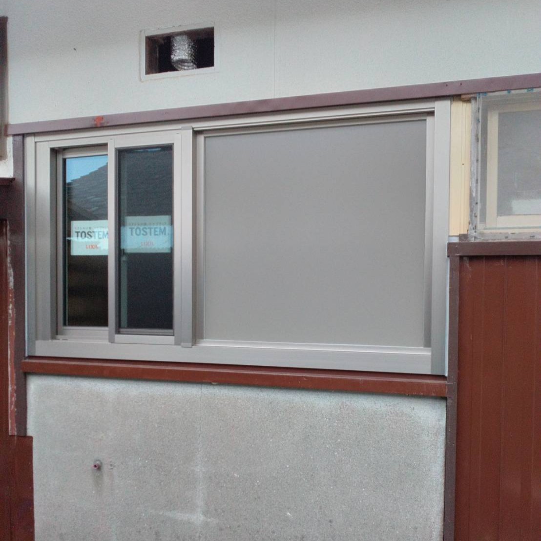 まるやの大きな窓は良いけど　防犯と　目線は気になりますの施工事例詳細写真1