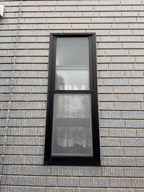 ヒーブ中山の【補助金活用】外窓交換をしましたの施工前の写真1