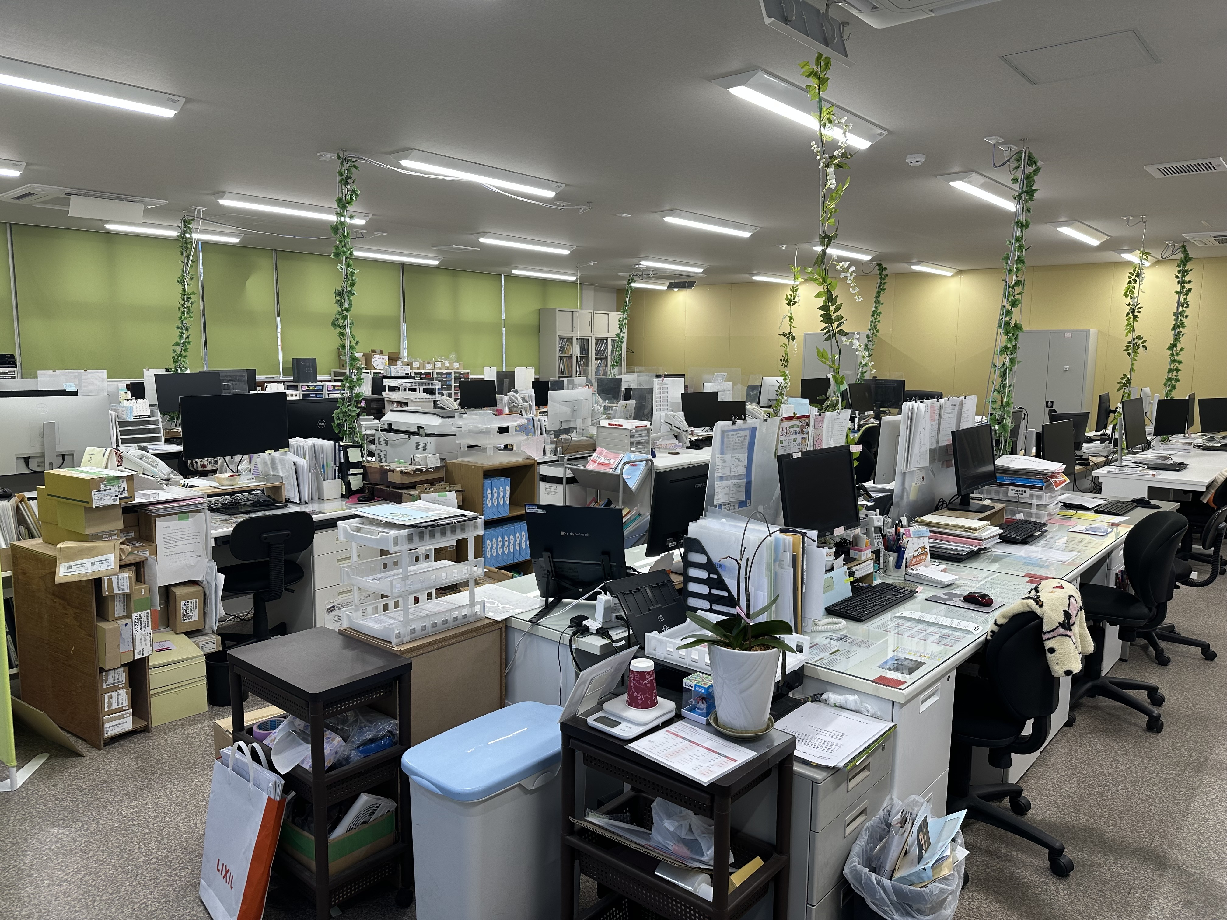 淡路島🏝️からこんにちは！マド本舗リフォームおたすけDIY🛠️、秘密基地（事務所）を大公開！🎉 リフォームおたすけDIYのブログ 写真2