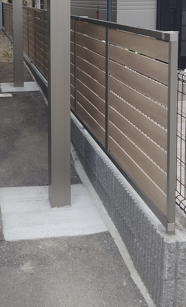 溝畑商事のフェンスで積雪落下防止!の施工後の写真1
