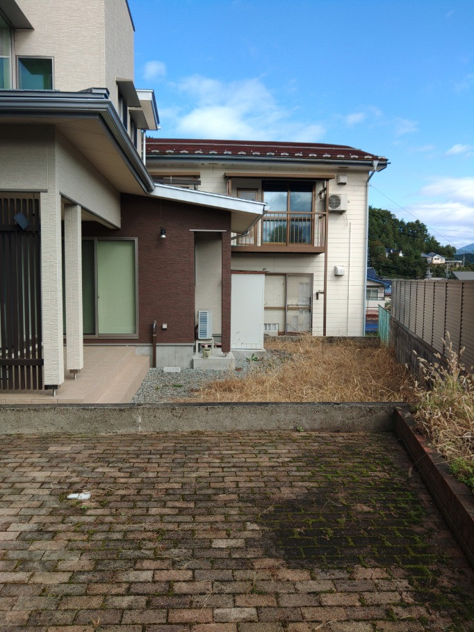 溝畑商事のおしゃれに目隠し!プライバシーを守るフェンス取付の施工前の写真2