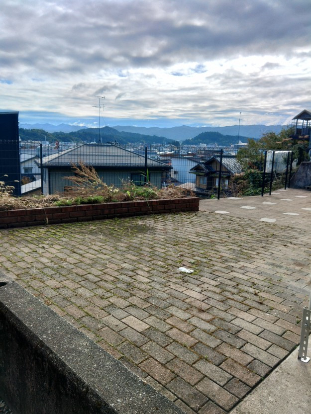 溝畑商事のおしゃれに目隠し!プライバシーを守るフェンス取付の施工前の写真3