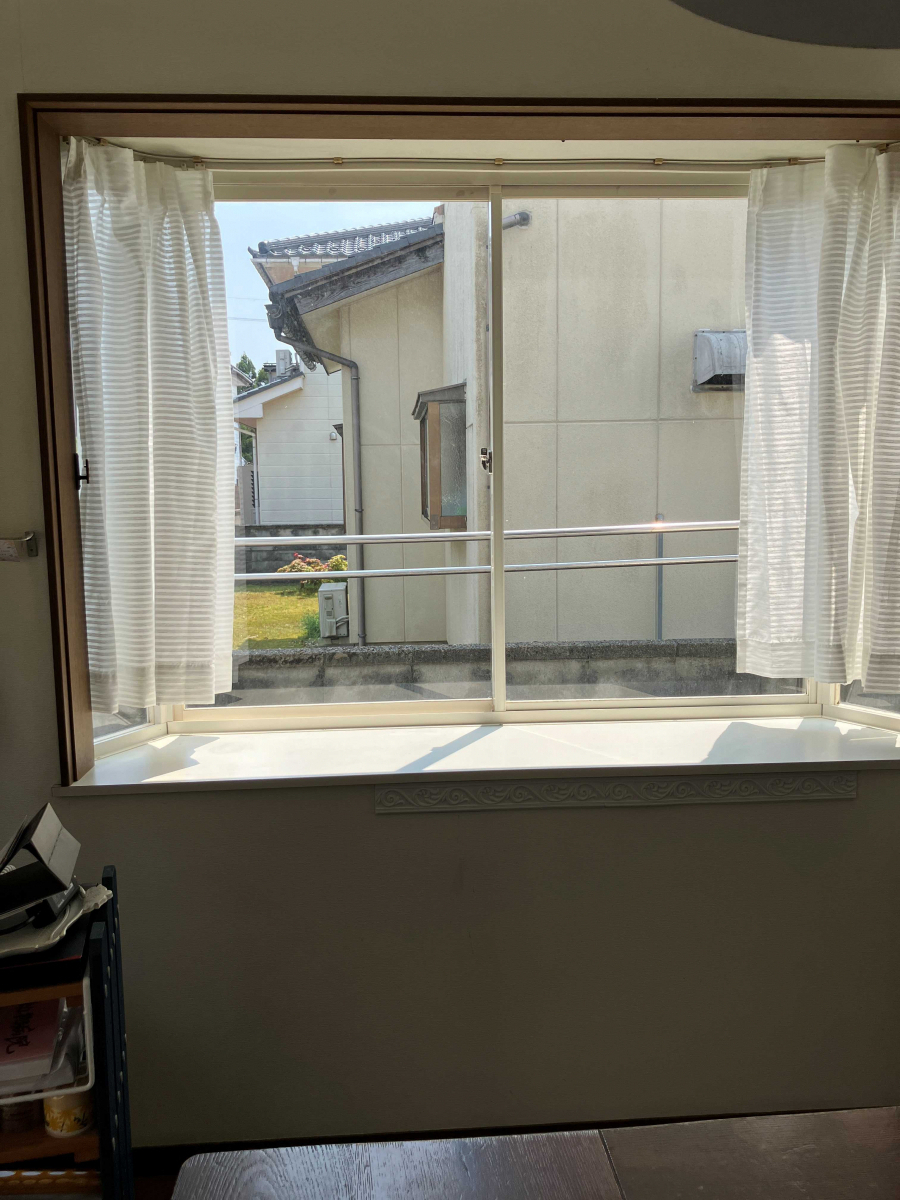 石黒産業の内窓インプラス取付で、新色プレシャスホワイトを採用、施工しました!の施工前の写真2