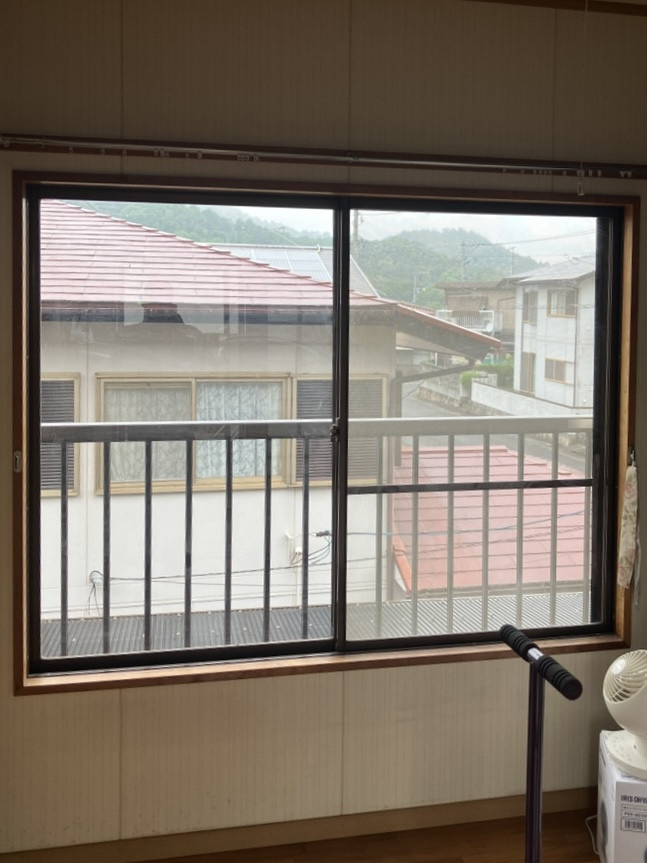 石﨑本店の【内窓】内窓設置工事を行いました!の施工前の写真2