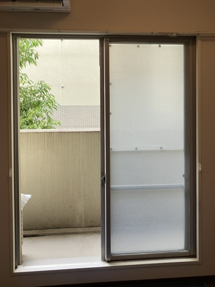 石﨑本店の【内窓】設置工事を行いました!の施工前の写真1