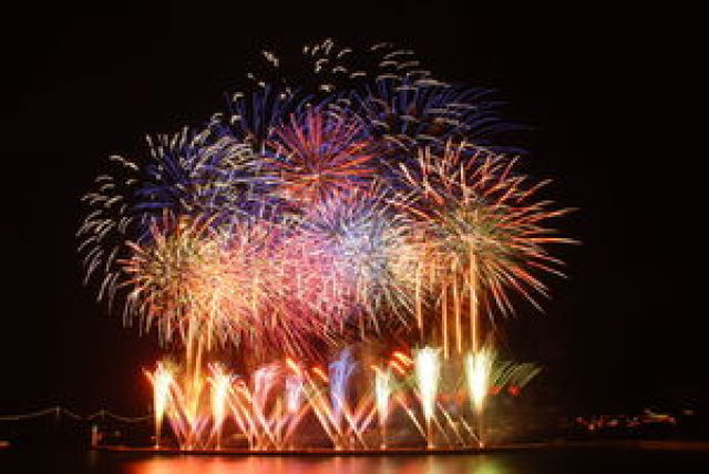 今治おんまく花火大会🎆 吉村硝子のブログ 写真3