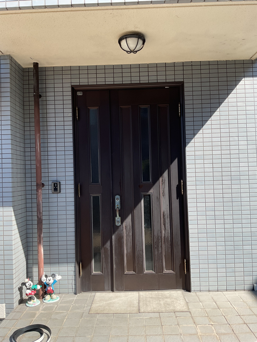 吉村硝子の【松山市】鍵をファミロックに変えたい！/リシェントの施工前の写真1