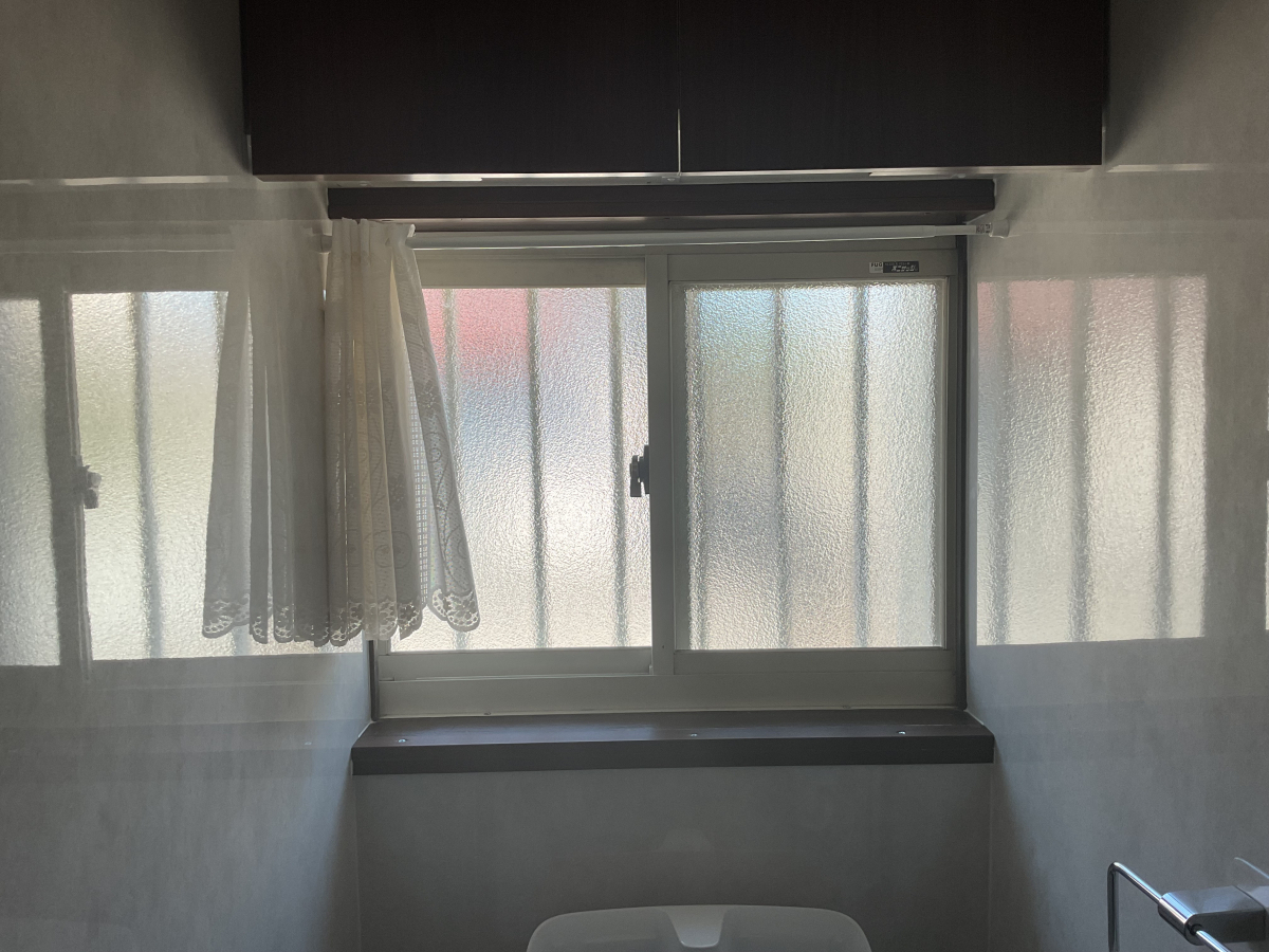 吉村硝子の【松山市】インプラスの施工前の写真1