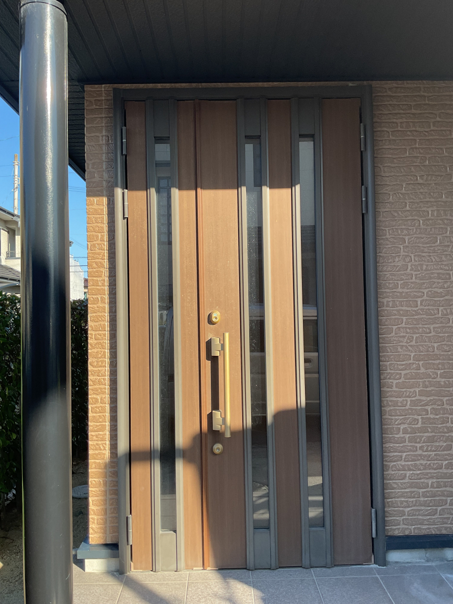 吉村硝子の【松山市】リシェントの施工前の写真1