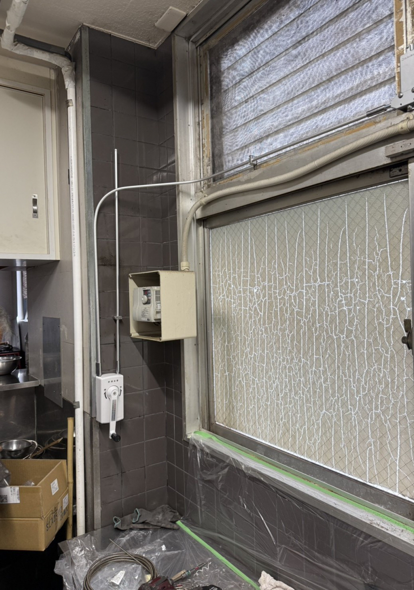 マドカラの🚨 排煙窓が動かない！装置を新品へ交換しましたの施工後の写真2