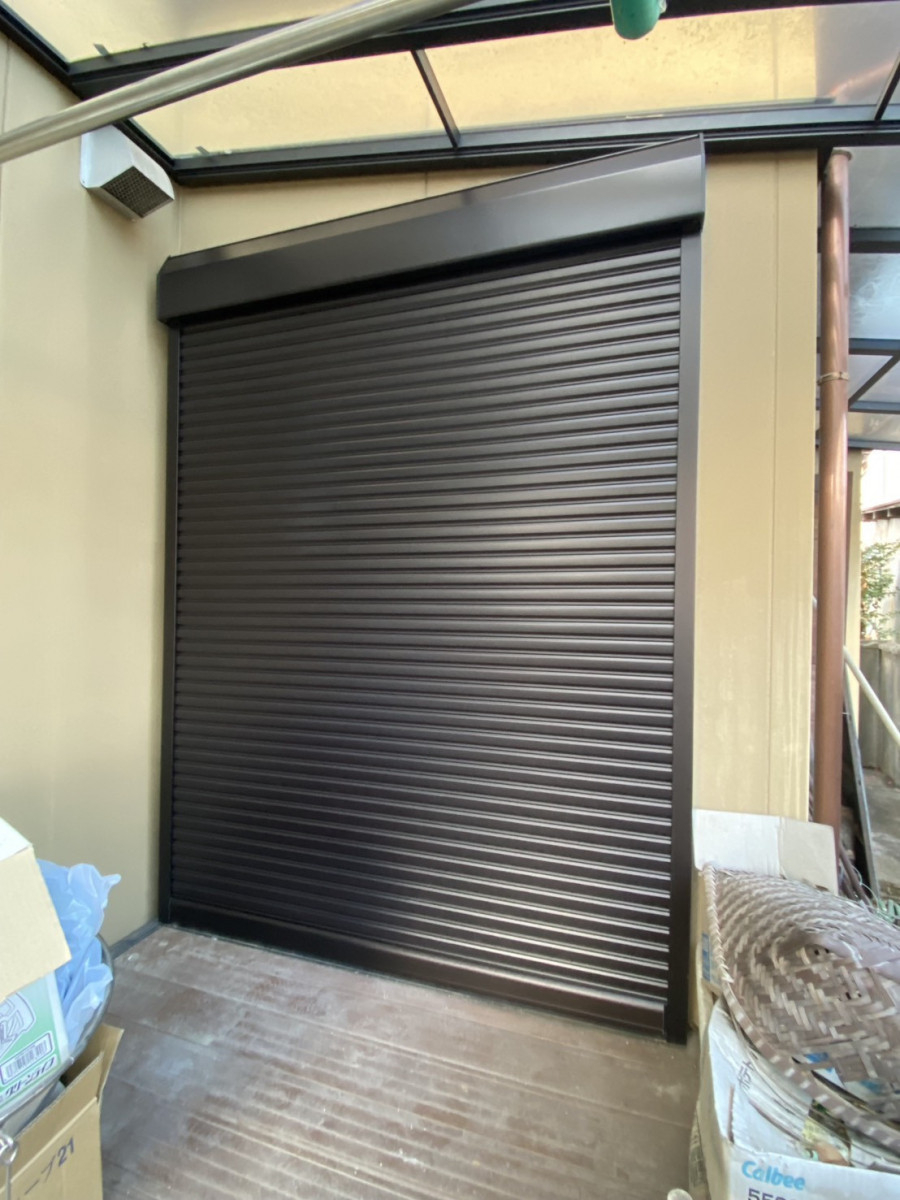 マドカラの動かなくなったシャッターを安心・安全な新型へ交換🔧✨の施工後の写真2