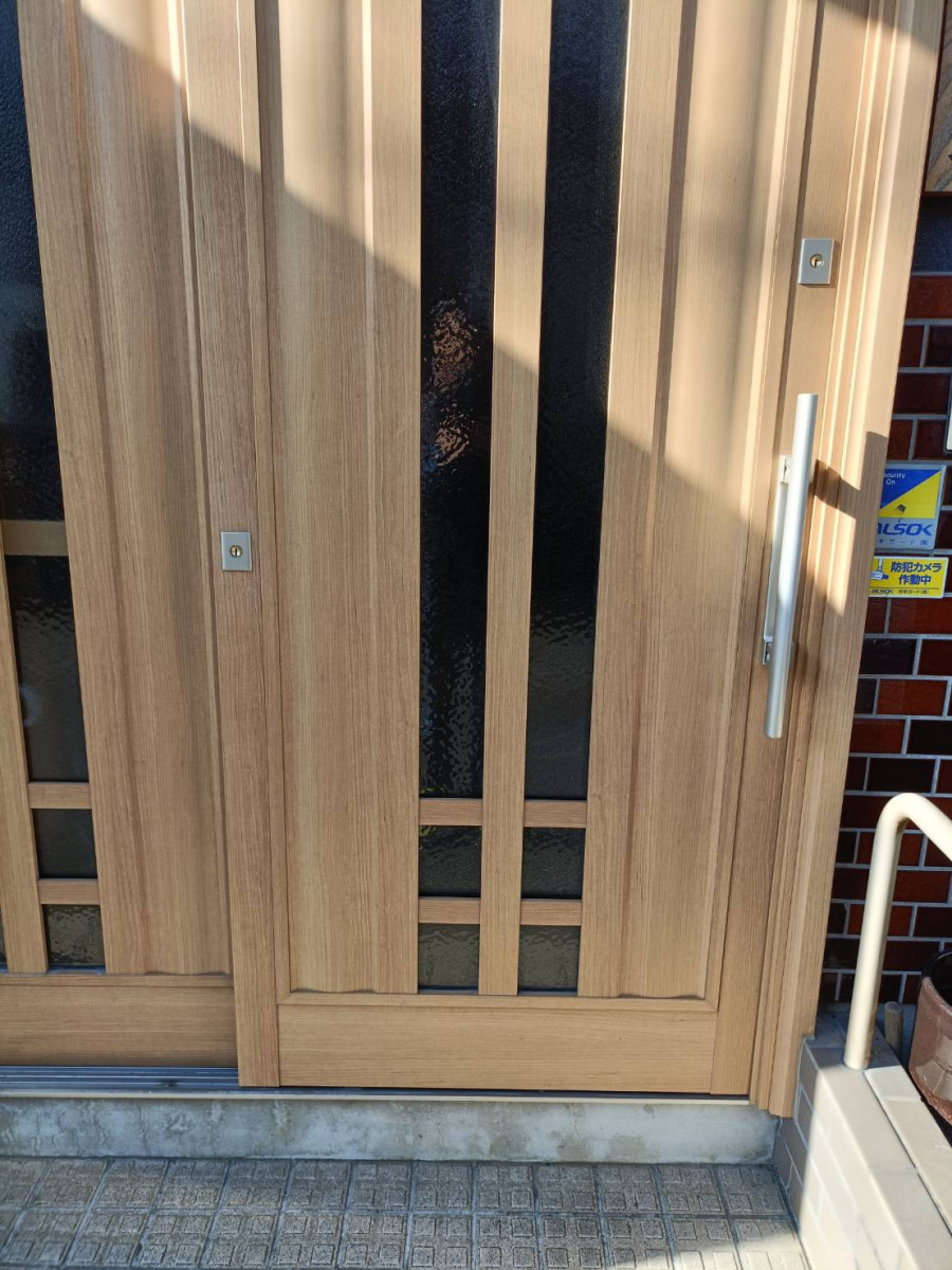 マドカラの玄関引戸錠交換で防犯性アップ🔐の施工後の写真1