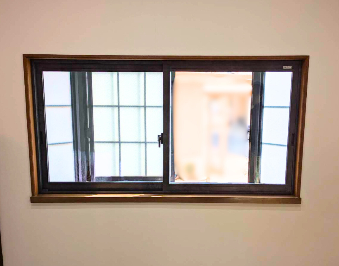 和み工房 兵庫の一人暮らしの防犯騒音対策に内窓取付。for Renovationで上質な住空間へ！の施工後の写真1