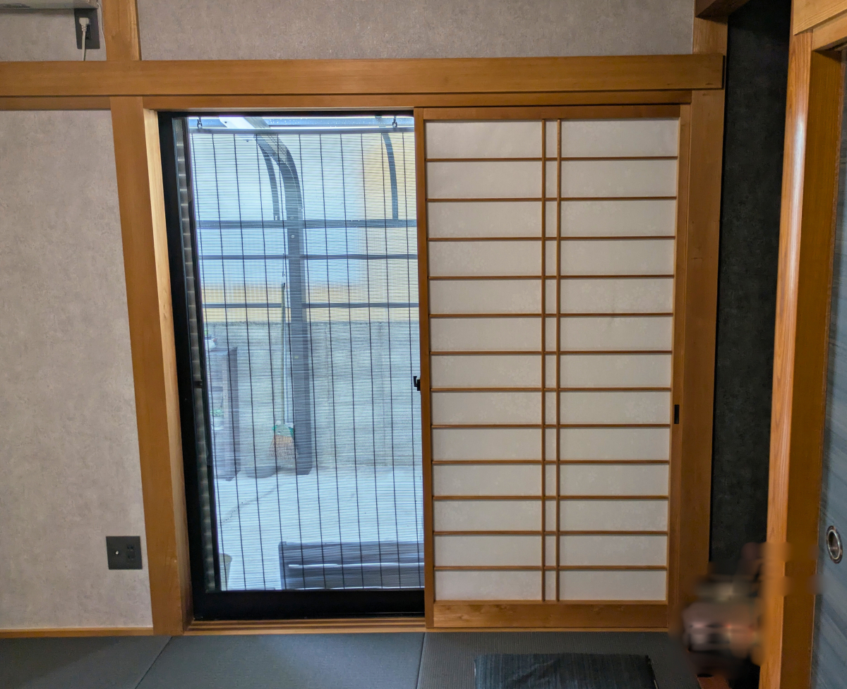 和み工房 兵庫の一人暮らしの防犯騒音対策に内窓取付。for Renovationで上質な住空間へ！の施工前の写真2