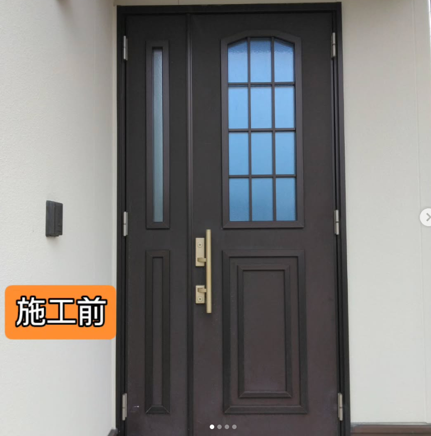 テイエストーヨー住器の玄関ドアをLIXILのリシェントにリフォームしました✨の施工前の写真1