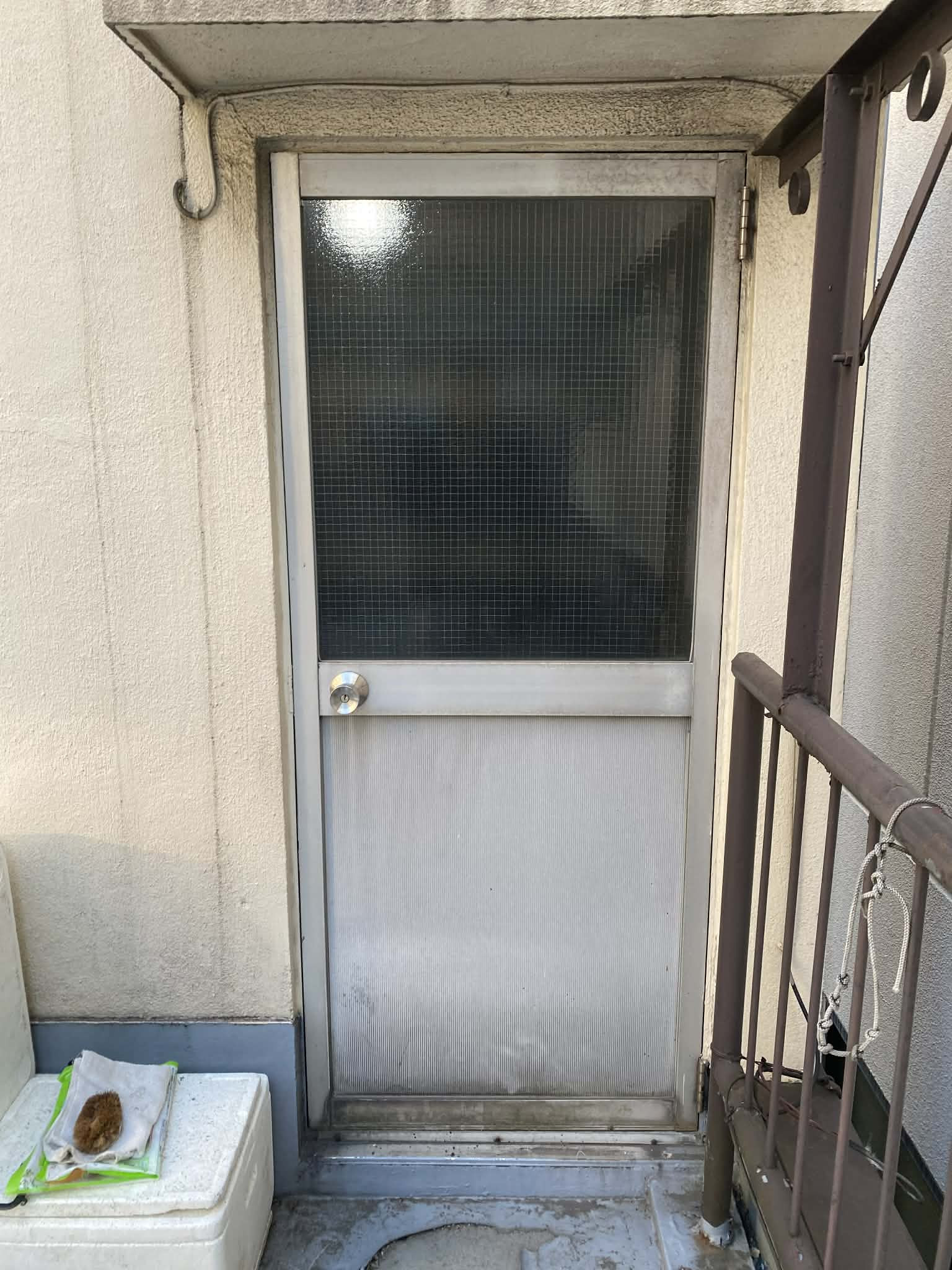 山口商店の【江東区】屋上アルミ扉ハンドル交換の施工後の写真3