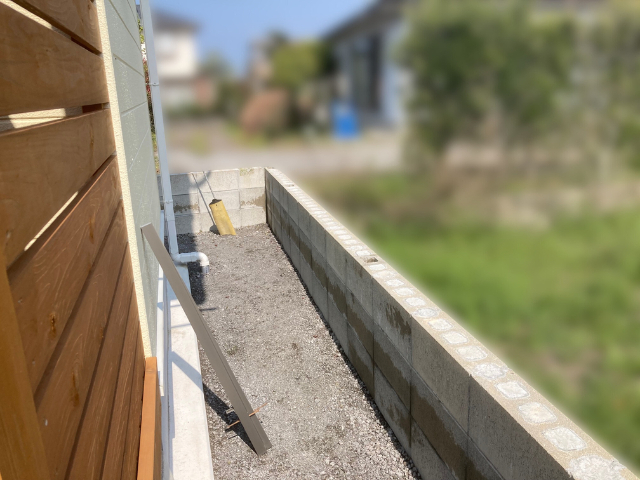 江上トーヨー住器の【目隠しもデザインも両立】LIXIL フェンスAB シリーズ徹底解説!の施工前の写真1