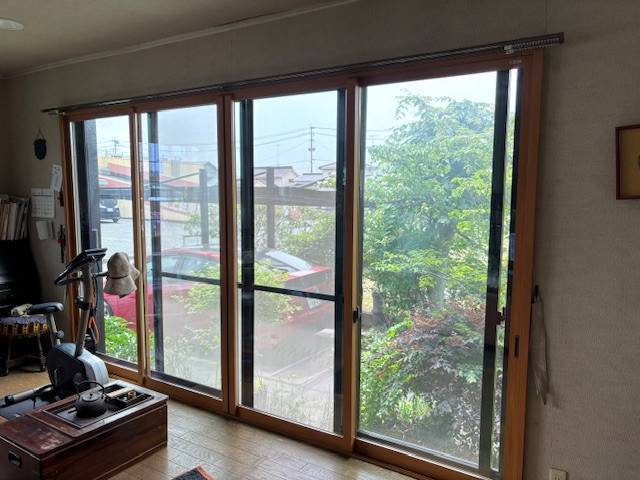 江上トーヨー住器の結露・寒さ対策に！内窓「インプラス」で快適生活を手に入れた施工事例をご紹介の施工後の写真1