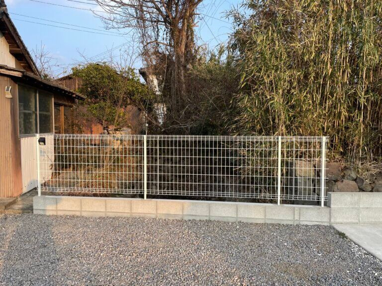 江上トーヨー住器の勝手口の段差を解消！庭置きバルコニー「ビューステージ」で安全・快適な出入りを実現の施工後の写真2