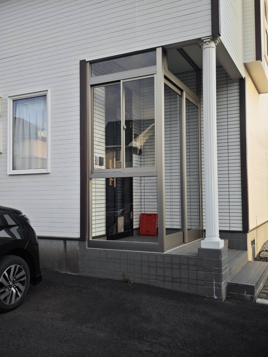 北進興業 伊達本社の風除室を設置させていただきました！の施工後の写真1