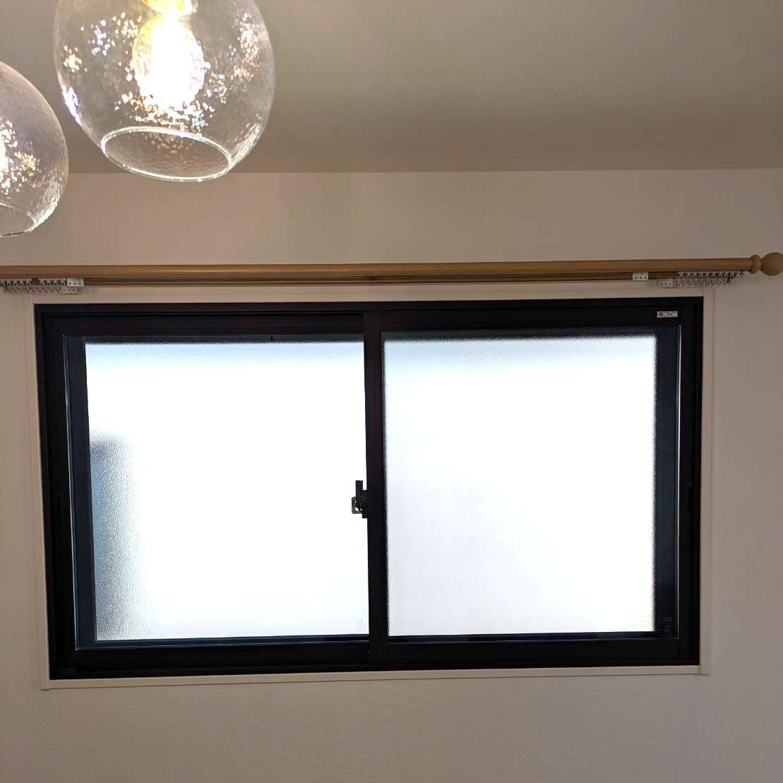 青梅トーヨー住器 相模原店の断熱だけじゃない！デザインで選ぶ内窓の施工後の写真1