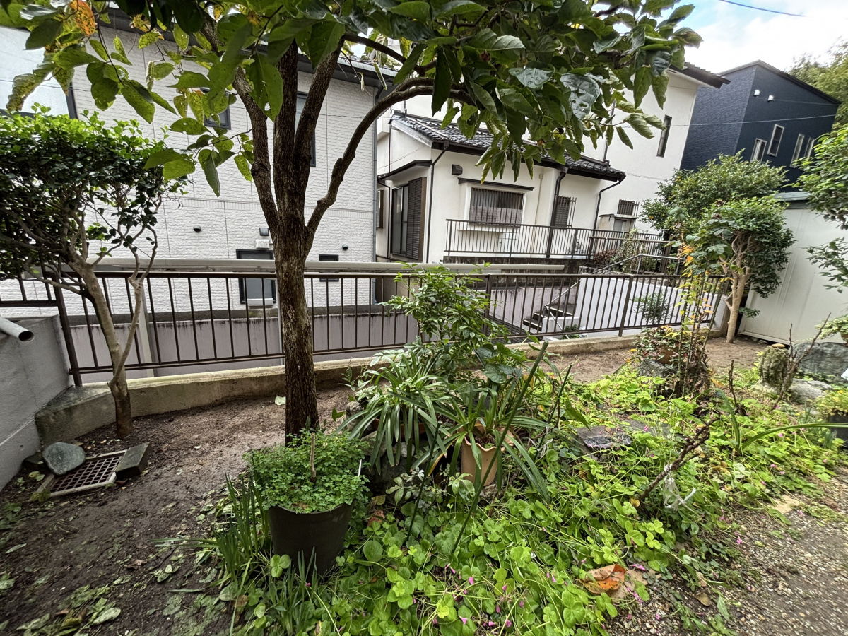 ホンダトーヨー住器の愛知県豊明市 戸建住宅 フェンス設置工事の施工前の写真3