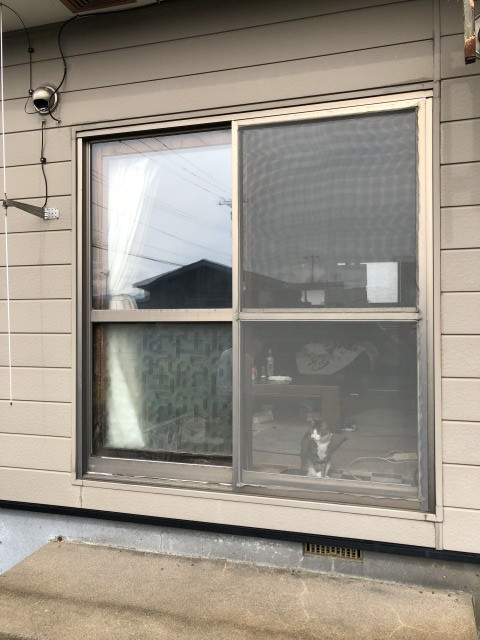手稲ガラスの【補助金活用】高断熱のリクシル外窓「EW」への交換工事の施工前の写真1
