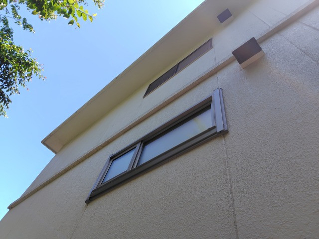 手稲ガラスの【LOW-Eブロンズガラスで室内を見えにくく】高断熱の窓工事でメリット沢山!の施工後の写真2