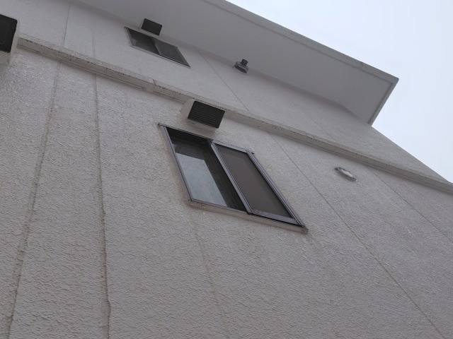 手稲ガラスの【LOW-Eブロンズガラスで室内を見えにくく】高断熱の窓工事でメリット沢山!の施工前の写真3