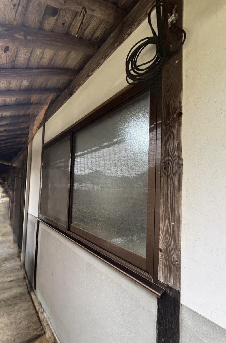 赤石建商の採光性を確保しながら外からの視線をカット！の施工前の写真1